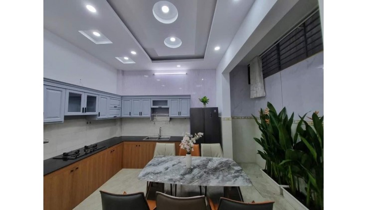 Bán gấp nhà 55m², 4 phòng ngủ, PHẠM VĂN CHIÊU, Gò Vấp, 5.9 tỷ